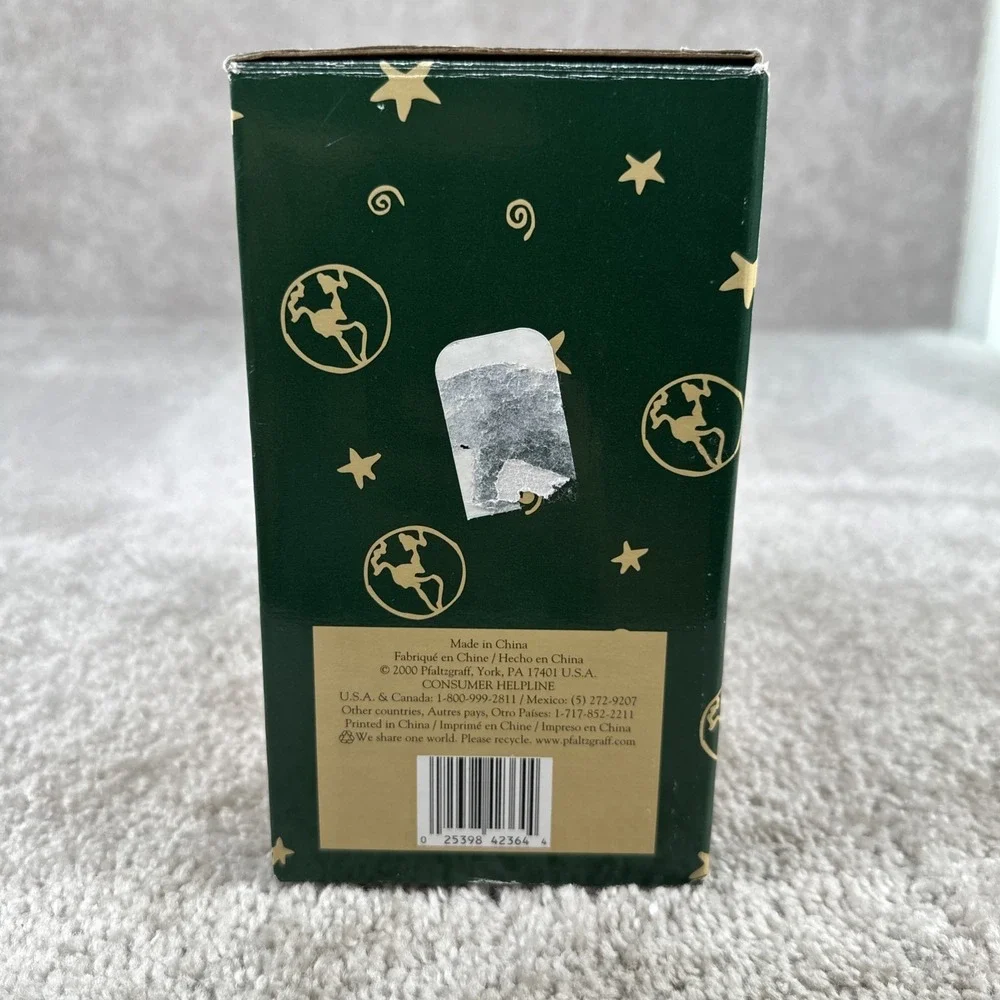 Pfaltzgraff Winterberry Snow Globe Salt & Pepper Shaker Set With Box Bells Holly
